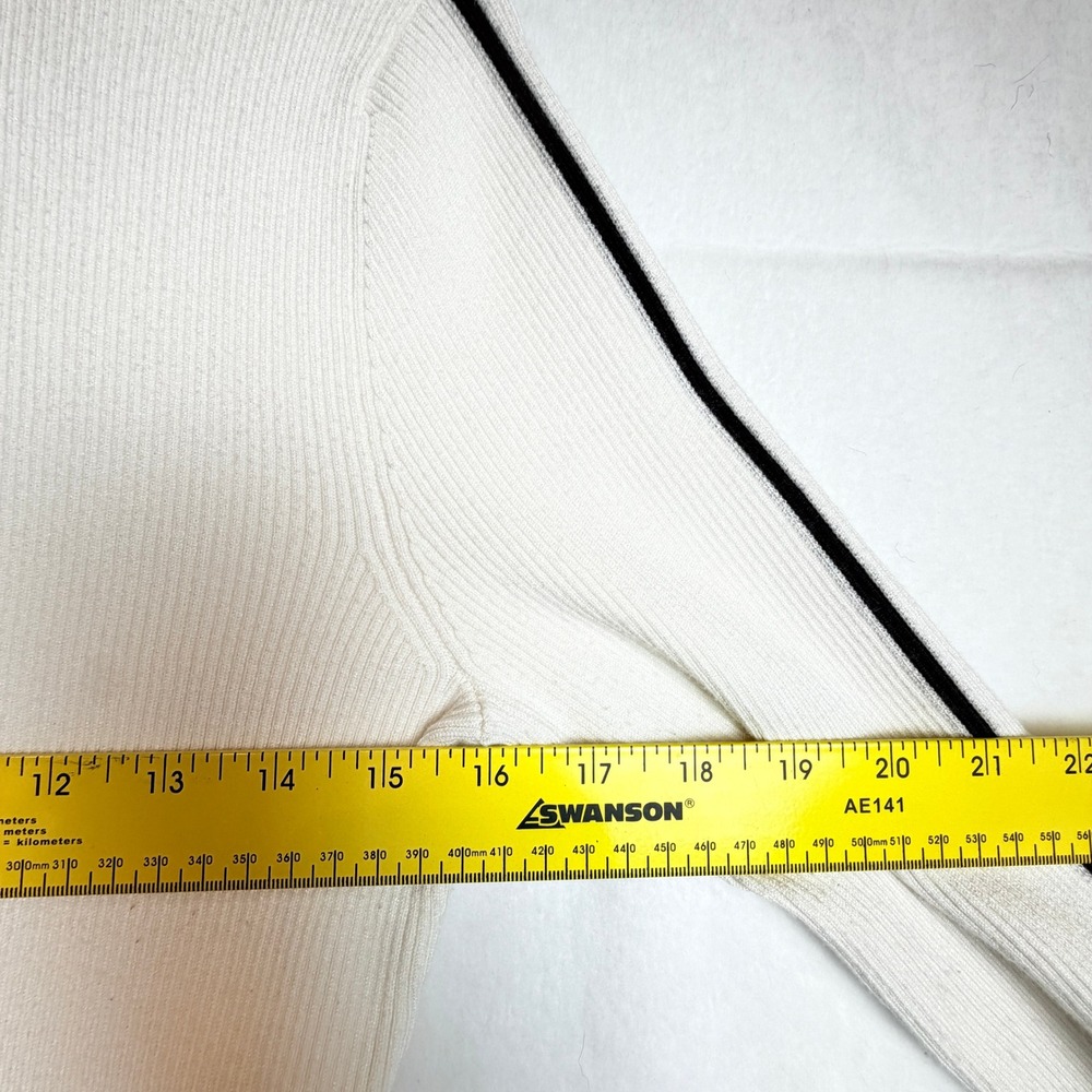 WHBM Rib Knit Colorblock Sweater Medium - Picture 10 of 12